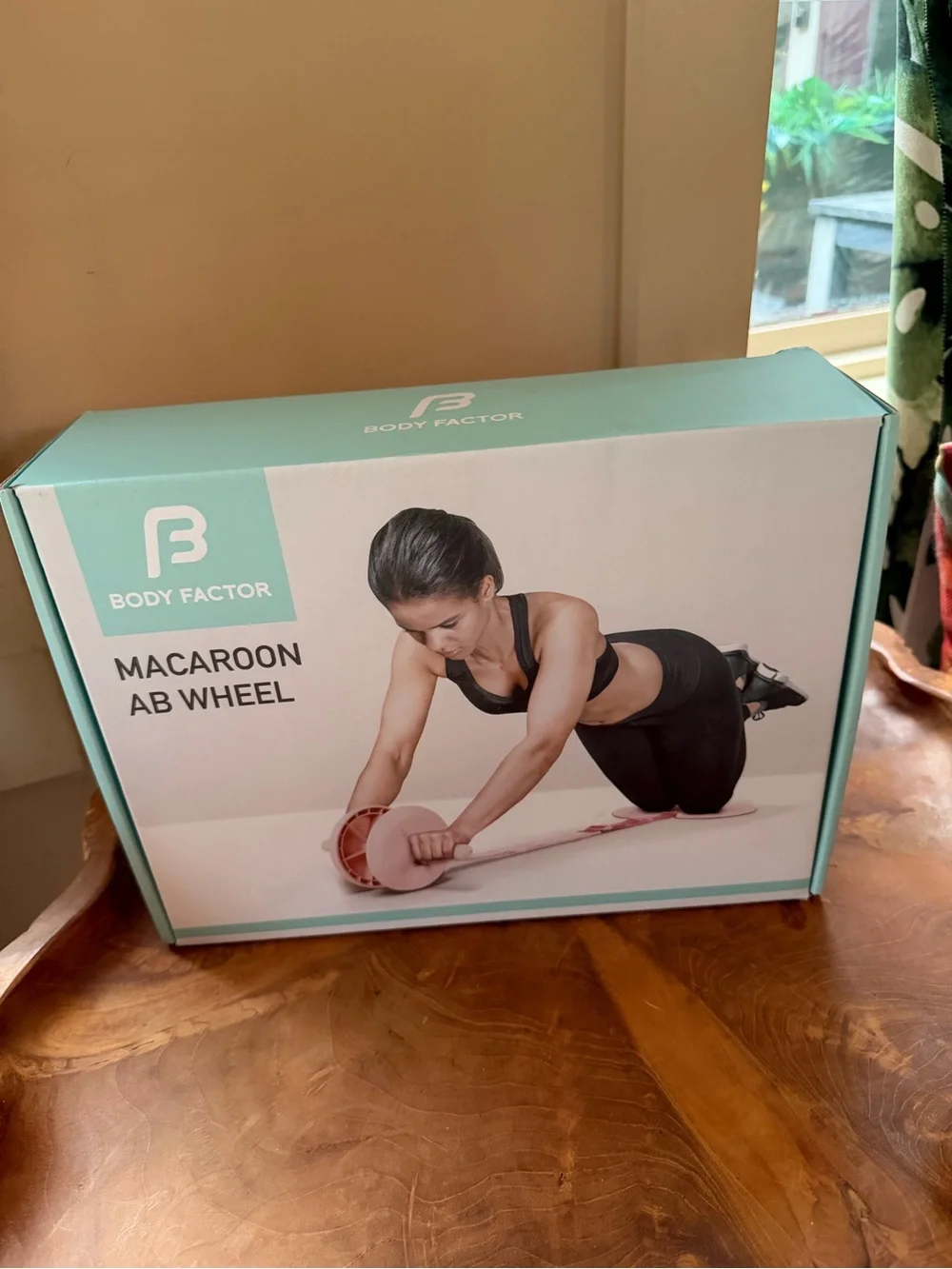 New in Box BODY FACTOR Macaroon Ab Wheel in Pink Workout Equipment Abdominal